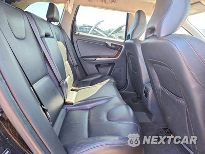 Zdjęcie 10 z 12 samochodu: 2017 VOLVO XC60 T5 INSCRIPTION VIN:YV440MRU8H2000209 - miniatura