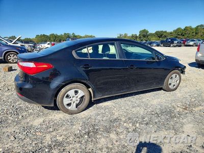Trzecie zdjęcie samochodu z tyłu: 2016 KIA FORTE LX VIN:KNAFK4A68G5438080 - miniatura
