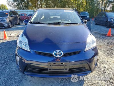Piąte zdjęcie samochodu w środku: 2014 TOYOTA PRIUS THREE VIN:JTDKN3DU8E1783241 - miniatura