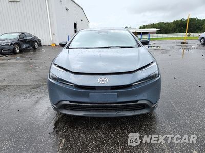 Piąte zdjęcie samochodu w środku: 2026 TOYOTA PRIUS LE VIN:JTDACAAU4T3077718 - miniatura