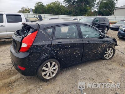 Trzecie zdjęcie samochodu z tyłu: 2013 HYUNDAI ACCENT SE VIN:KMHCU5AEXDU080765 - miniatura
