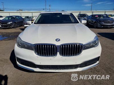 Piąte zdjęcie samochodu w środku: 2019 BMW 740 XI VIN:WBA7E4C51KGV28605 - miniatura