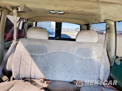 Zdjęcie 10 z 13 samochodu: 1998 CHEVROLET ASTRO VIN:1GNDM19W7WB209131 - miniatura