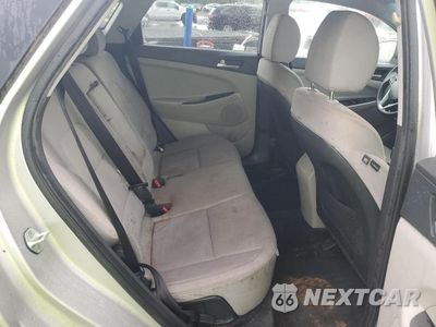 Zdjęcie 11 z 13 samochodu: 2020 HYUNDAI TUCSON SE VIN:KM8J23A44LU140076 - miniatura