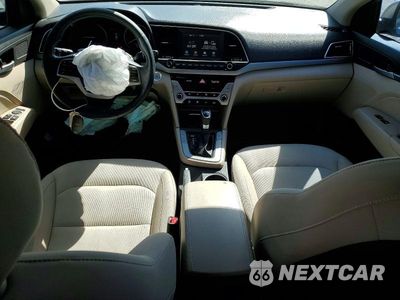 Zdjęcie 8 z 12 samochodu: 2017 HYUNDAI ELANTRA VALUE EDITION VIN:KMHD84LF9HU358635 - miniatura