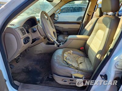 Zdjęcie 7 z 13 samochodu: 2005 FORD EXPLORER EDDIE BAUER VIN:1FMZU74K15UB17601 - miniatura