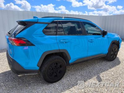 Trzecie zdjęcie samochodu z tyłu: 2021 TOYOTA RAV4 LE VIN:2T3H1RFV2MW125297 - miniatura