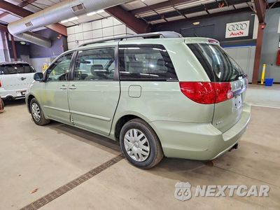 Drugie zdjęcie samochodu z przodu: 2007 TOYOTA SIENNA CE 8-PASSENGER VIN:5TDZK23C97S049448 - miniatura
