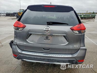 Zdjęcie 6 z 13 samochodu: 2017 NISSAN ROGUE SV VIN:5N1AT2MN3HC750267 - miniatura