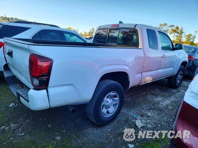 Trzecie zdjęcie samochodu z tyłu: 2023 TOYOTA TACOMA SR VIN:3TYRX5GNXPT083112 - miniatura