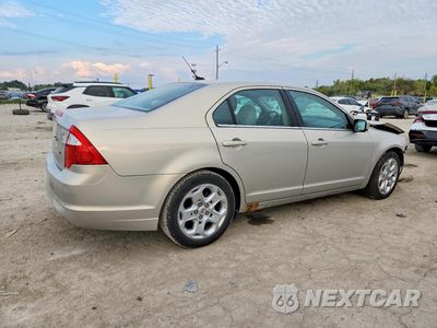 Trzecie zdjęcie samochodu z tyłu: 2010 FORD FUSION SE VIN:3FAHP0HA1AR378153 - miniatura