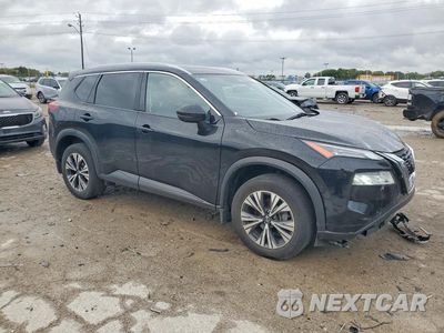 Czwarte zdjęcie samochodu z boku: 2021 NISSAN ROGUE SV VIN:JN8AT3BB5MW201105 - miniatura