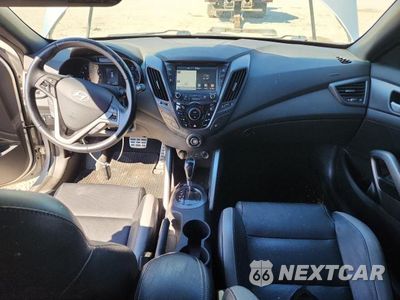 Zdjęcie 8 z 13 samochodu: 2016 HYUNDAI VELOSTER TURBO VIN:KMHTC6AE4GU254388 - miniatura