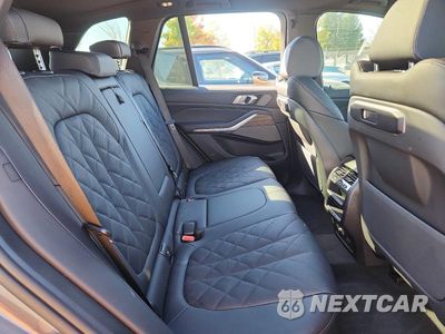 Zdjęcie 11 z 14 samochodu: 2026 BMW X5 XDRIVE50E VIN:5UX43EU00T9314410 - miniatura