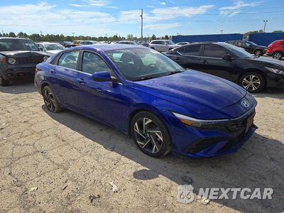 Czwarte zdjęcie samochodu z boku: 2025 HYUNDAI ELANTRA SEL VIN:KMHLS4DG9SU971110 - miniatura