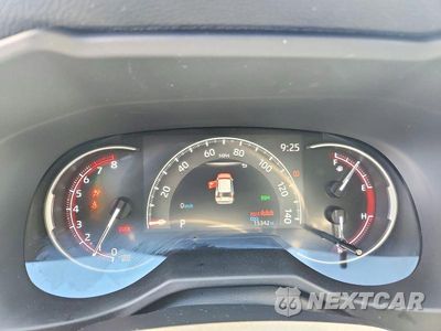 Zdjęcie 9 z 13 samochodu: 2025 TOYOTA RAV4 XLE VIN:2T3P1RFV4SC521726 - miniatura