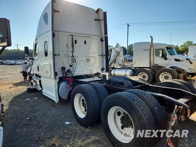 Trzecie zdjęcie samochodu z tyłu: 2021 FREIGHTLINER CASCADIA 126 SEMI TRUCK VIN:3AKJHHDRXMSNA0846 - miniatura