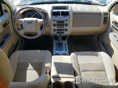 Zdjęcie 8 z 13 samochodu: 2009 FORD ESCAPE XLT VIN:1FMCU93G49KA50086 - miniatura