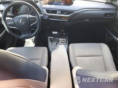 Zdjęcie 8 z 13 samochodu: 2022 LEXUS UX 250H BASE VIN:JTHP9JBH6N2058329 - miniatura
