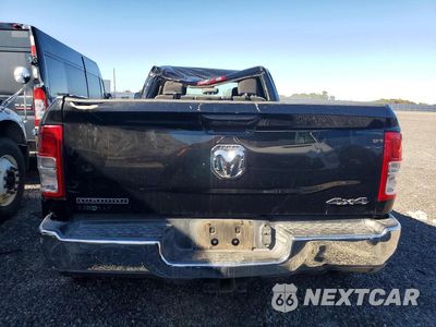 Zdjęcie 6 z 12 samochodu: 2020 RAM 3500 BIG HORN VIN:3C63RRHL4LG129730 - miniatura