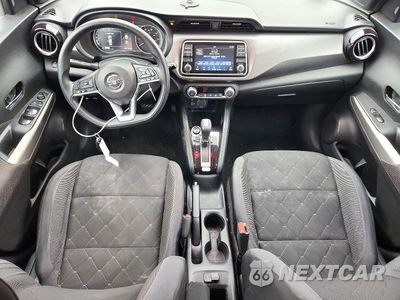 Zdjęcie 8 z 12 samochodu: 2019 NISSAN KICKS SV VIN:3N1CP5CU9KL529153 - miniatura