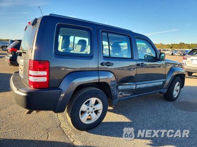 Trzecie zdjęcie samochodu z tyłu: 2010 JEEP LIBERTY SPORT VIN:1J4PN2GK1AW177667 - miniatura