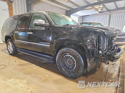 Czwarte zdjęcie samochodu z boku: 2013 CHEVROLET SUBURBAN K1500 LTZ VIN:1GNSKKE76DR294582 - miniatura