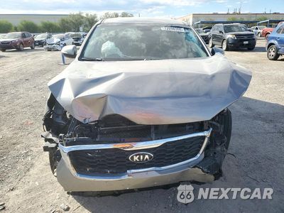 Piąte zdjęcie samochodu w środku: 2019 KIA SORENTO LX V6 VIN:5XYPGDA56KG504478 - miniatura