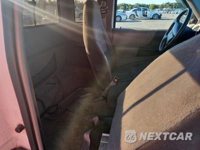 Zdjęcie 10 z 12 samochodu: 1996 MAZDA B2300 CAB PLUS VIN:4F4CR16A2TTM46640 - miniatura