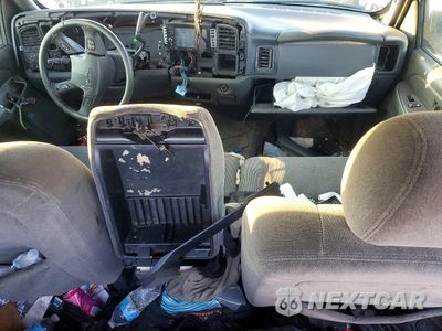 Zdjęcie 8 z 12 samochodu: 2005 CHEVROLET SILVERADO C1500 VIN:2GCEC13TX51257106 - miniatura