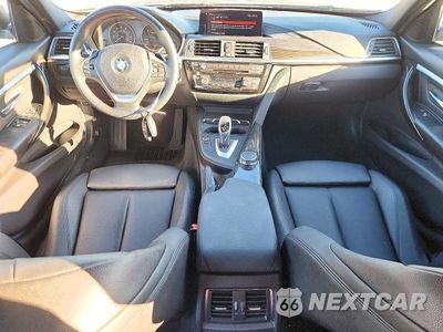 Zdjęcie 8 z 12 samochodu: 2018 BMW 330 XI VIN:WBA8D9C59JEM32235 - miniatura