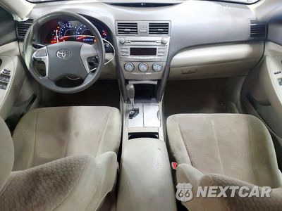 Zdjęcie 8 z 12 samochodu: 2010 TOYOTA CAMRY LE VIN:4T1BF3EK2AU043683 - miniatura