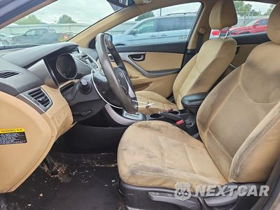 Zdjęcie 8 z 13 samochodu: 2012 HYUNDAI ELANTRA GLS VIN:5NPDH4AE1CH116911 - miniatura