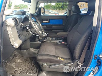 Zdjęcie 7 z 12 samochodu: 2007 TOYOTA FJ CRUISER BASE VIN:JTEBU11F970063058 - miniatura