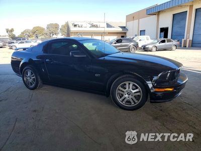 Czwarte zdjęcie samochodu z boku: 2006 FORD MUSTANG GT VIN:1ZVFT82H765131700 - miniatura