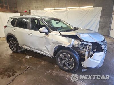 Czwarte zdjęcie samochodu z boku: 2025 NISSAN ROGUE SV VIN:5N1BT3BAXSC837990 - miniatura