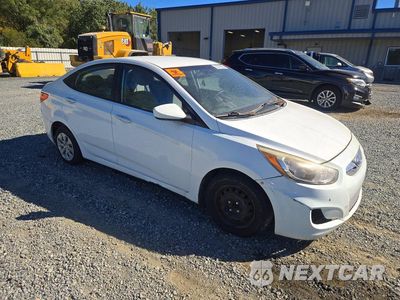 Czwarte zdjęcie samochodu z boku: 2016 HYUNDAI ACCENT SE VIN:KMHCT4AE4GU975038 - miniatura