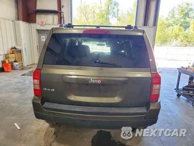 Zdjęcie 6 z 12 samochodu: 2016 JEEP PATRIOT SPORT VIN:1C4NJRBB4GD566221 - miniatura