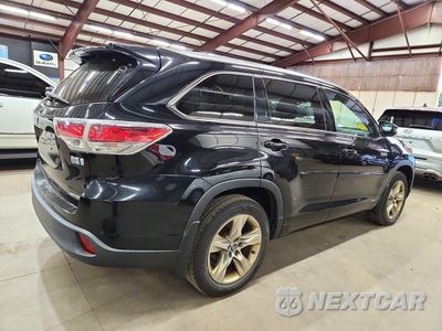 Trzecie zdjęcie samochodu z tyłu: 2016 TOYOTA HIGHLANDER HYBRID LIMITED VIN:5TDDCRFH9GS014576 - miniatura