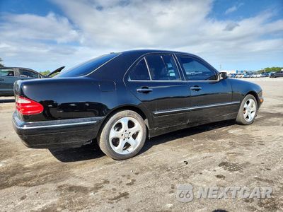 Trzecie zdjęcie samochodu z tyłu: 2002 MERCEDES-BENZ E 430 VIN:WDBJF70J82B491136 - miniatura