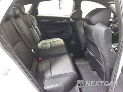Zdjęcie 10 z 13 samochodu: 2018 HONDA ACCORD SPORT VIN:1HGCV1F32JA171965 - miniatura
