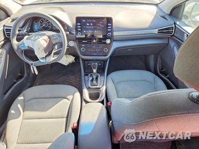 Zdjęcie 8 z 12 samochodu: 2021 HYUNDAI IONIQ BLUE VIN:KMHC65LC9MU261720 - miniatura