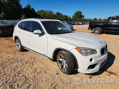 Czwarte zdjęcie samochodu z boku: 2015 BMW X1 XDRIVE28I VIN:WBAVL1C52FVY25587 - miniatura
