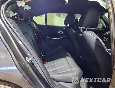 Zdjęcie 10 z 12 samochodu: 2021 BMW 330XI GT VIN:3MW5R7J08M8C04234 - miniatura