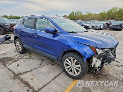 Czwarte zdjęcie samochodu z boku: 2017 NISSAN ROGUE SPORT SV VIN:JN1BJ1CR0HW110144 - miniatura