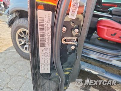 Zdjęcie 12 z 12 samochodu: 2016 RAM 1500 REBEL VIN:1C6RR7YT9GS351192 - miniatura