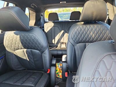 Zdjęcie 10 z 13 samochodu: 2025 BMW X7 ALPINA XB7 VIN:5UX43EM00S9Z84327 - miniatura