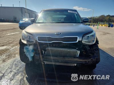 Piąte zdjęcie samochodu w środku: 2016 KIA SOUL BASE VIN:KNDJN2A2XG7372335 - miniatura