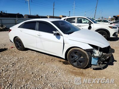 Czwarte zdjęcie samochodu z boku: 2021 HYUNDAI ELANTRA SEL VIN:5NPLM4AG3MH011555 - miniatura