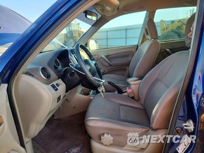 Zdjęcie 7 z 13 samochodu: 2004 TOYOTA RAV4 BASE VIN:JTEGD20V040014928 - miniatura